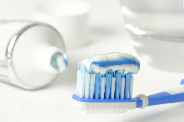 Sådan holder du dit tandbørstehoved rent og bakteriefrit